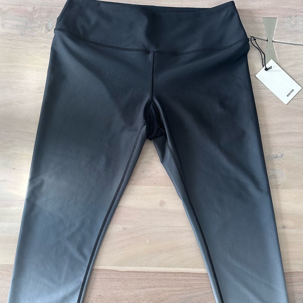 SPLIT 59/ NAVY & GREY OMBRÉ LEGGINGS/ NWT/ 
SIZE: L
